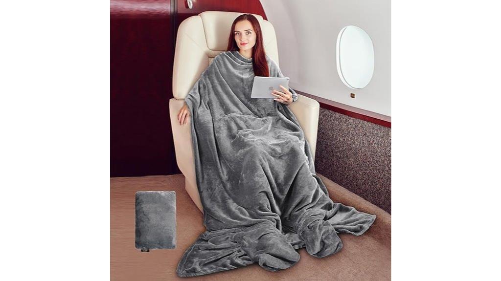 travel blanket with foot pockets